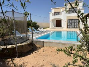 Belle Villa Avec Piscine sans vis a vis