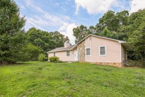 Snellville Getaway about 8 Mi to Stone Mountain Park!