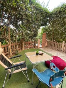 Enchanting garden studio fully airconditioned