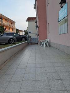 Apartments by the sea Podaca, Makarska - 21547