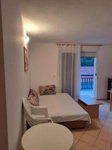 Apartments by the sea Podaca, Makarska - 21547