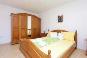 Holiday house with a parking space Kastel Stafilic, Kastela - 21506