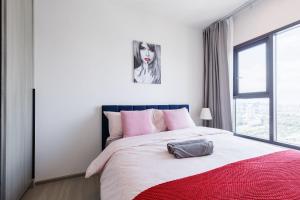 2 bedrooms -1 living room and 1 bathroom - swimming pool