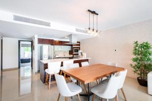 Mareazul Beach Front Condos At playa del Carmen