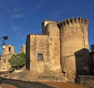 Magnifique studio indépendant 35m2 proche du lac et au coeur du village - Jouques