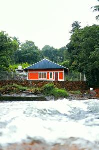Water Vibes Mamalakandam