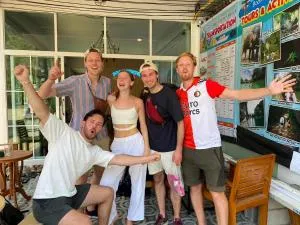 Boom Hostel Khao Sok - Plai Phraya
