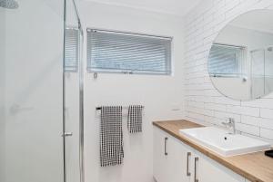 Prime Location 2 Bed Renovated in Royston Park