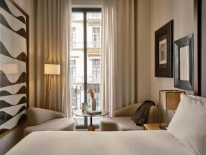Double or Twin Room with Balcony room in Hotel Pulitzer Barcelona