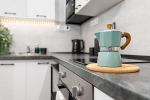 Green Goblin Apartment with FREE PRIVATE PARKING