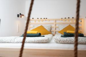Green Goblin Apartment with FREE PRIVATE PARKING