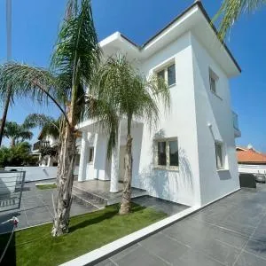 Lydia's Villa - Dherinia