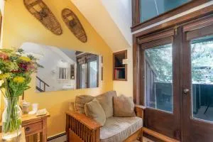 Manitou Lodge 10 by Alpine Lodging Telluride - Ouray