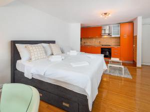 Studio Apartment Kalina 550 m from sea