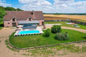 Crazy Villa Chalonie 28 - Heated pool - Soccer - Basket - 2h Paris - 30p