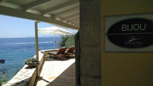 Bijou Studio Beachfront, Nissaki, Kaminaki Beach