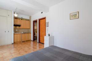 GuestHost - Taormina Sea View Studio