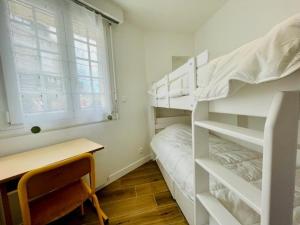 Appartements Appartement Quiberon, 3 pieces, 4 personnes - FR-1-478-233 : photos des chambres