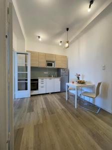 Neighbor of Gellért Spa by NW