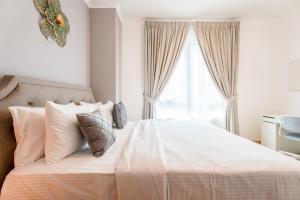INA Homes-Tower 5 Perfect Burj Khalifa and Fountain Views