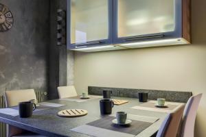 T4 82m2 - Idéal location moyenne durée, 3 chambres, parking, coucher de soleil