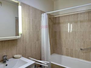 Nice Signature Carré dOr