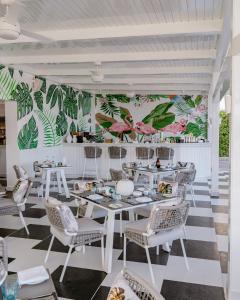 Fort Arabesque Resort, Spa & Villas