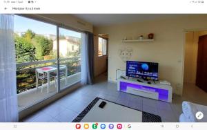 jolie appartement avec grande balcon