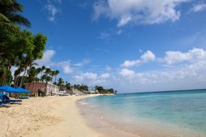 Pavilion Villa by Bluescape