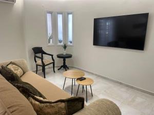 Eclectic Apartment near Downtown