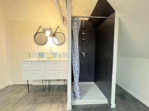 Maisons de vacances Le Prevert - Maison avec terrasse - 8p : photos des chambres