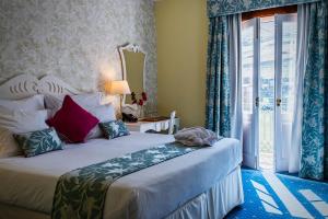 Junior Suite with River View room in The Vintage House - Douro