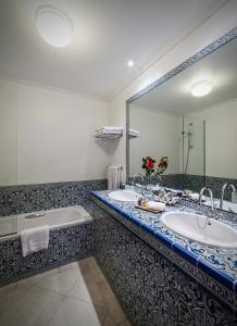 Deluxe Suite with River View room in The Vintage House - Douro