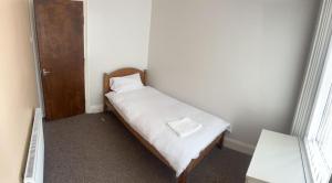 Newcastle, Powburn, fully equipped kitchen 4 bedrooms, 3 king & 2 single beds