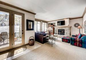 3 Bedroom Luxury Ski-Inski-Out Condo At Highlands Slopeside Beaver Creek