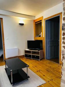 Appartements Chaleureux T1 au coeur de Clermont-Ferrand : photos des chambres