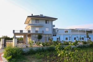 Hanna & Solei Hotel