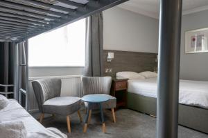 Family Room room in Beaufort Park Hotel