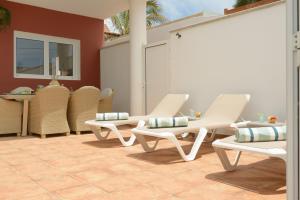 Chalé con piscina junto a la playa