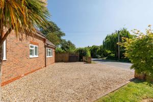 Mayaro Cottage by inspirestays-com