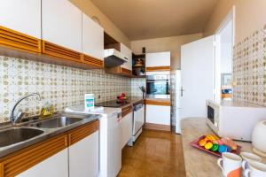 Appartements LE CALIFORNIA 3 AP4366 By Riviera Holiday Homes : photos des chambres