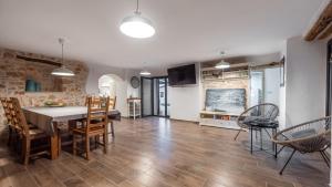 Villa Francesca by Villas Holiday