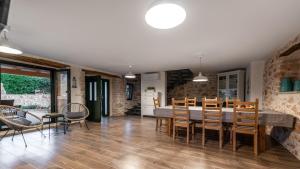 Villa Francesca by Villas Holiday