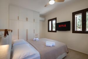 Stoupa Harmony Suite - One Bedroom Apartment