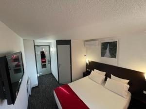 Hotels Kyriad Montlucon - Saint Victor : photos des chambres