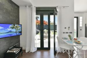 Bungalow with terrace in Maspalomas DS50 by VillaGranCanaria