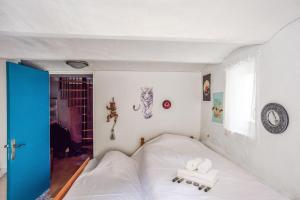 Maisons de vacances Charming bottom house with garden in Toulon - Welkeys : photos des chambres