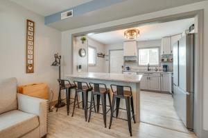 Family-Friendly Leland Home with Patio and Grill