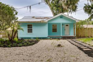 obrázek - Charming Orange Park Home Near Doctors Lake!