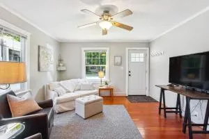 Charming Eugene Retreat Private Hot Tub and Yard! - Danebo